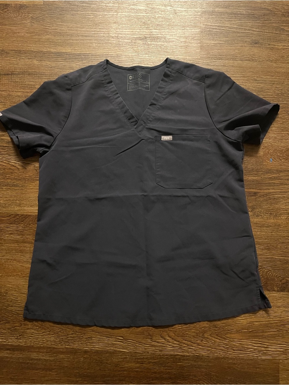 Figs Women’s top in Charcoal - Picture 2 of 3